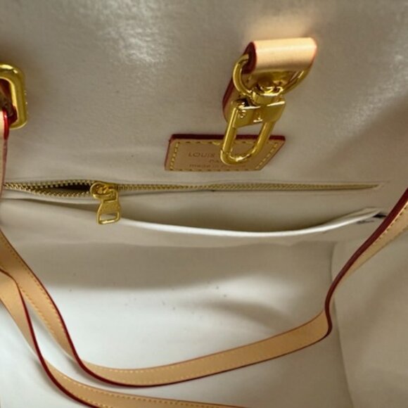 NEW DESIGNER INSPIRED TOTE-PERFECTION - Picture 6 of 9